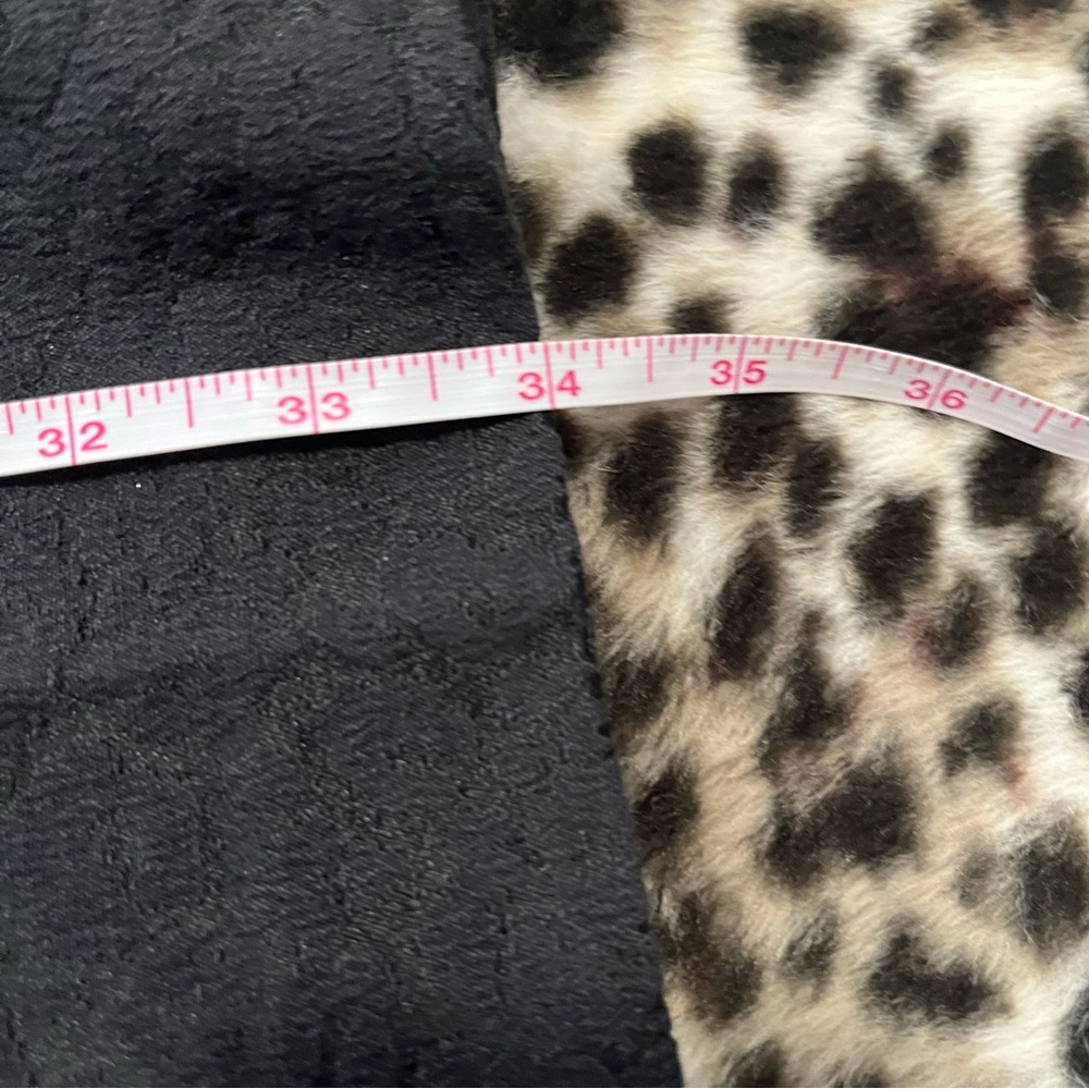 Ann Taylor Loft size 4p women’s black animal print pants - Picture 7 of 8